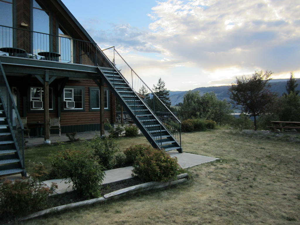 Jade Mountain Motel Chase Exterior photo